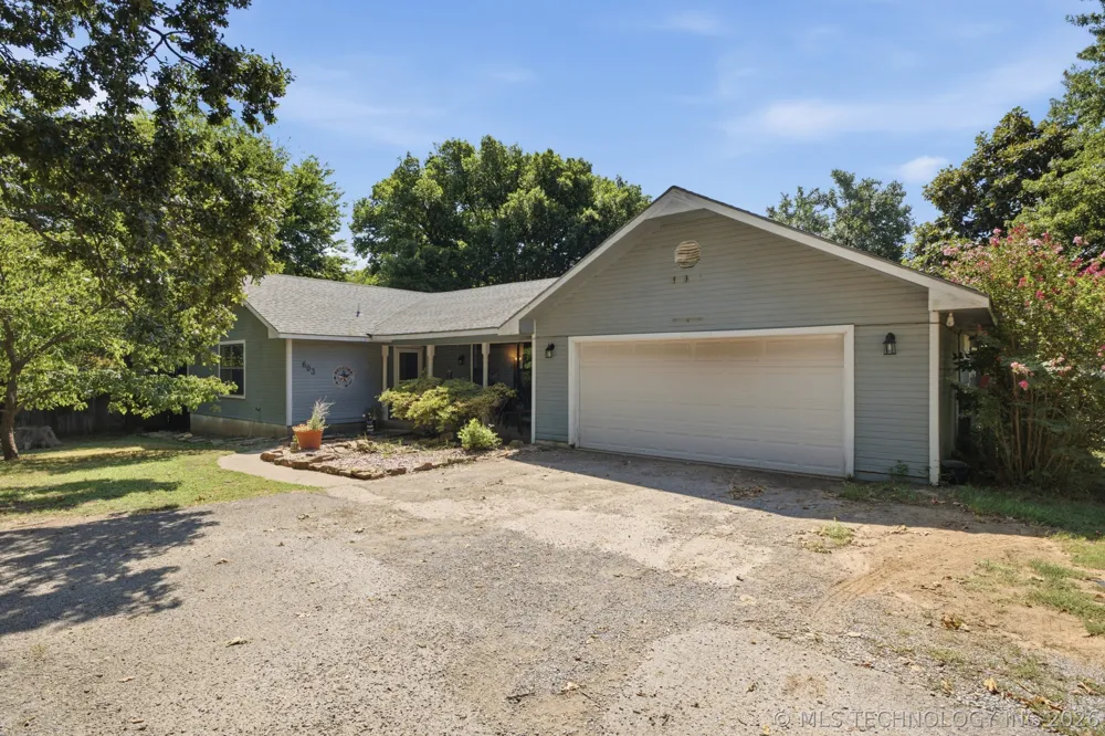 603 E Coppinger Fort Gibson, OK 74434