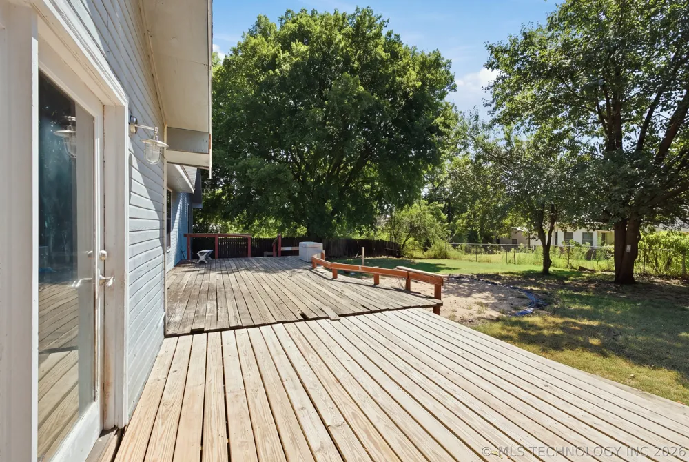 603 E Coppinger Fort Gibson, OK 74434