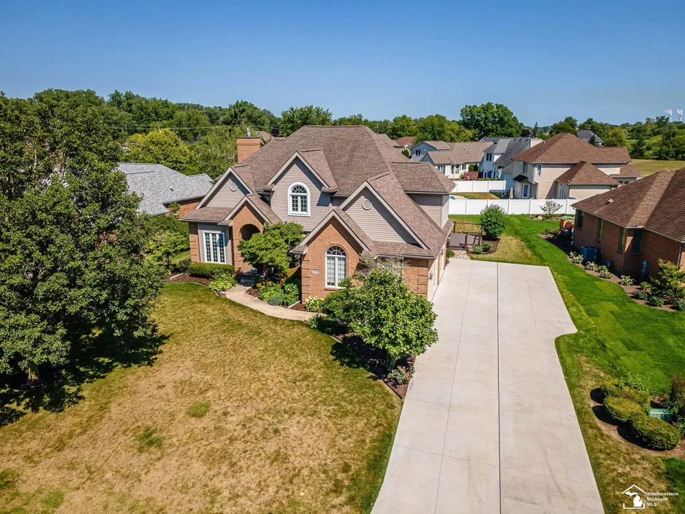 774 Windsor Court Monroe Charter Township, MI 48161