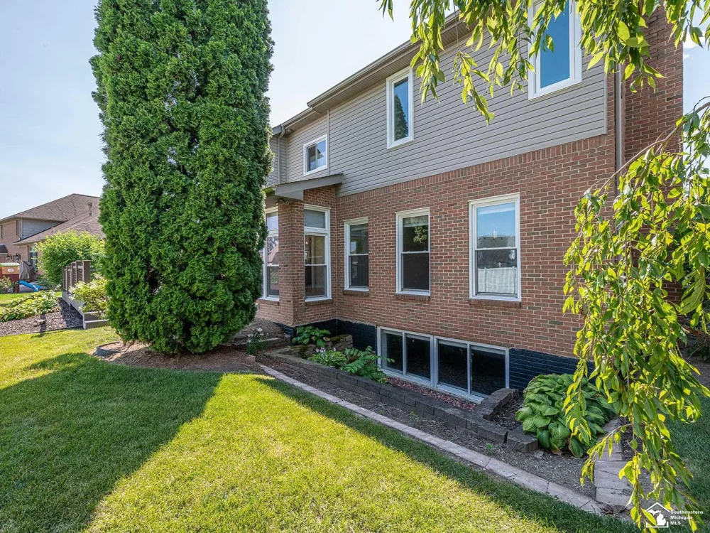 774 Windsor Court Monroe Charter Township, MI 48161