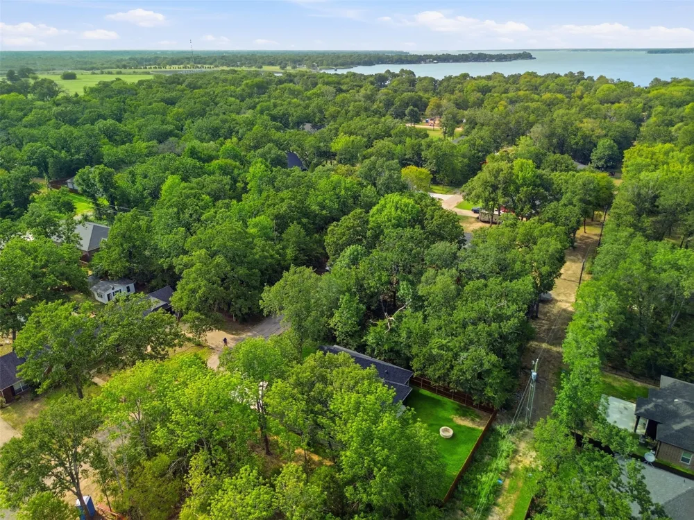 108 Parkside Drive Trinidad, TX 75163