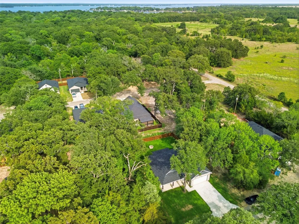 108 Parkside Drive Trinidad, TX 75163