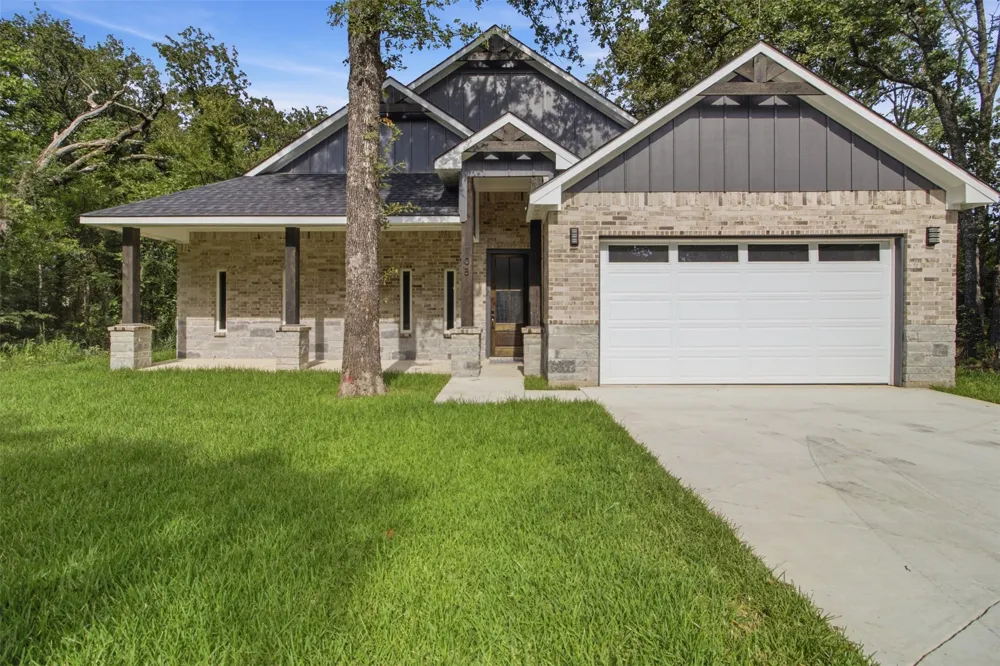 108 Parkside Drive Trinidad, TX 75163