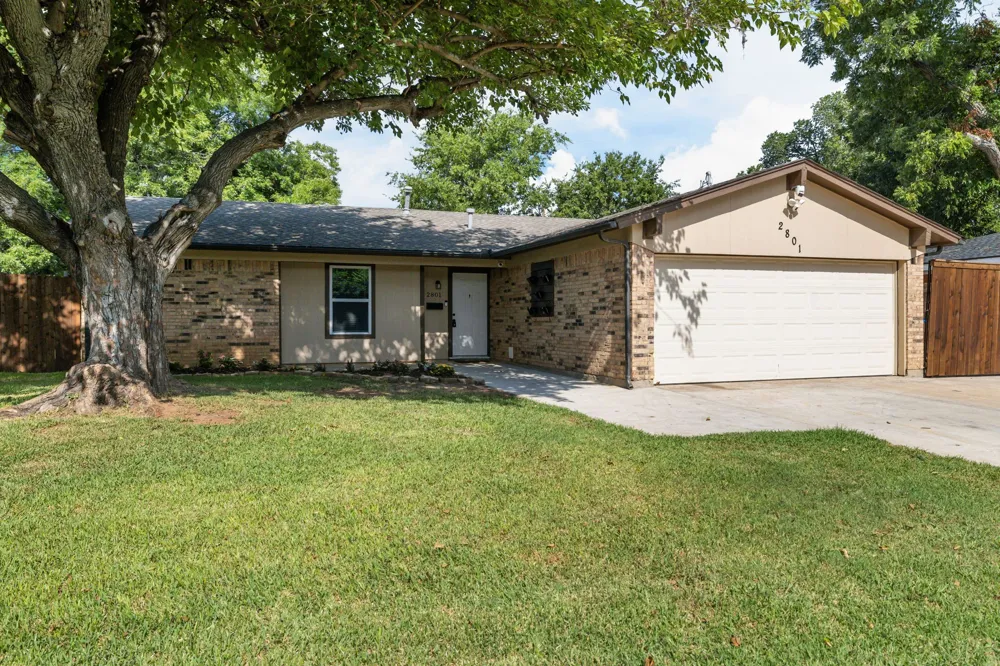 2801 Rosebud Lane Richland Hills, TX 76118