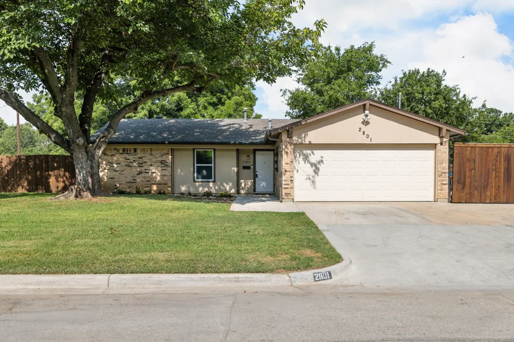 2801 Rosebud Lane Richland Hills, TX 76118