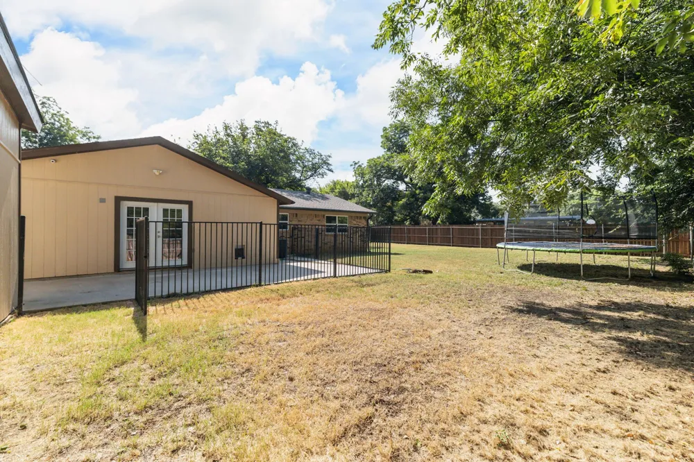 2801 Rosebud Lane Richland Hills, TX 76118