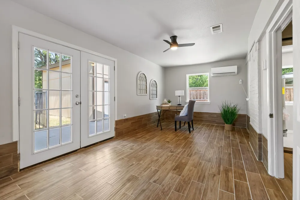 2801 Rosebud Lane Richland Hills, TX 76118