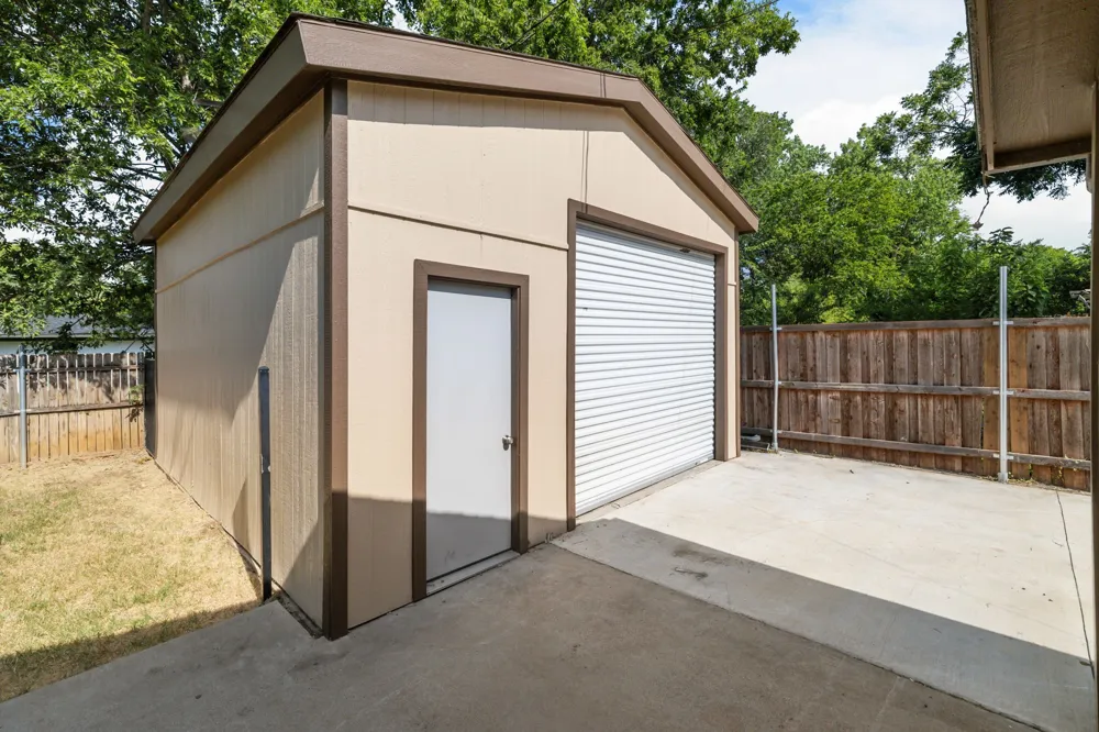2801 Rosebud Lane Richland Hills, TX 76118