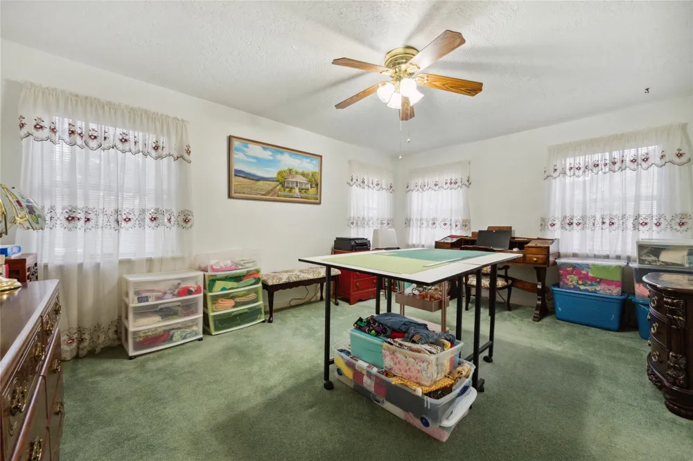 409 Eleanor Street Houston, TX 77009