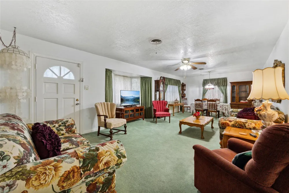 409 Eleanor Street Houston, TX 77009