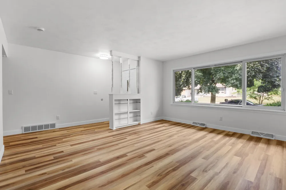 3815 Walton Drive Lansing, MI 48910