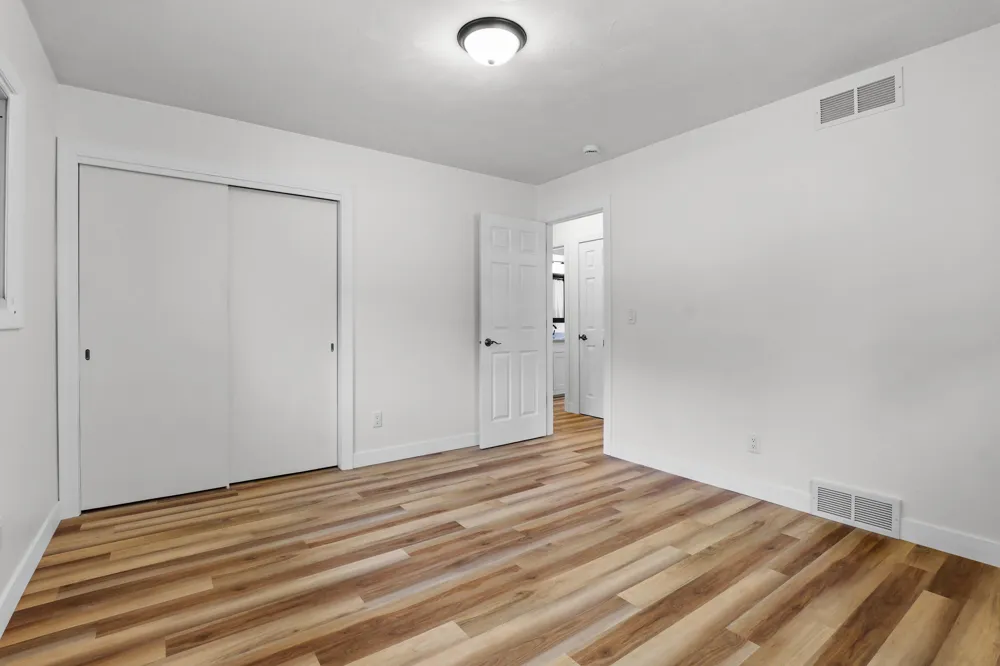 3815 Walton Drive Lansing, MI 48910