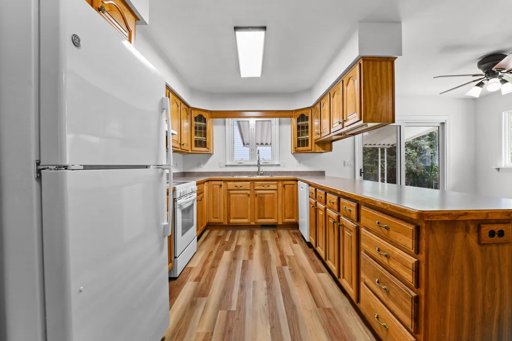 3815 Walton Drive Lansing, MI 48910
