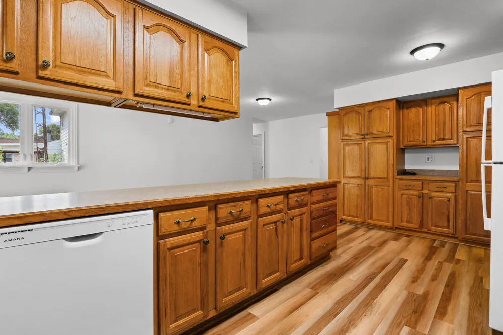 3815 Walton Drive Lansing, MI 48910