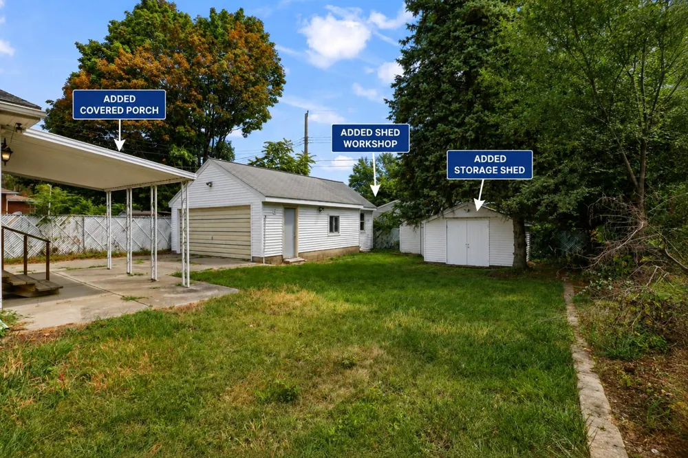 3815 Walton Drive Lansing, MI 48910