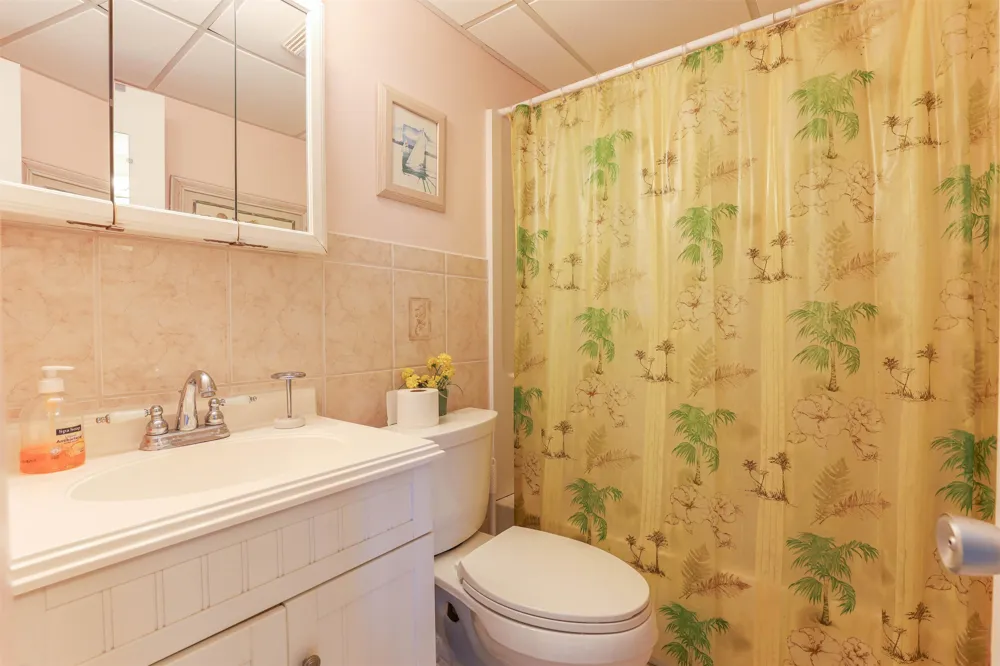 427 E Miami Avenue Wildwood Crest, NJ 08260