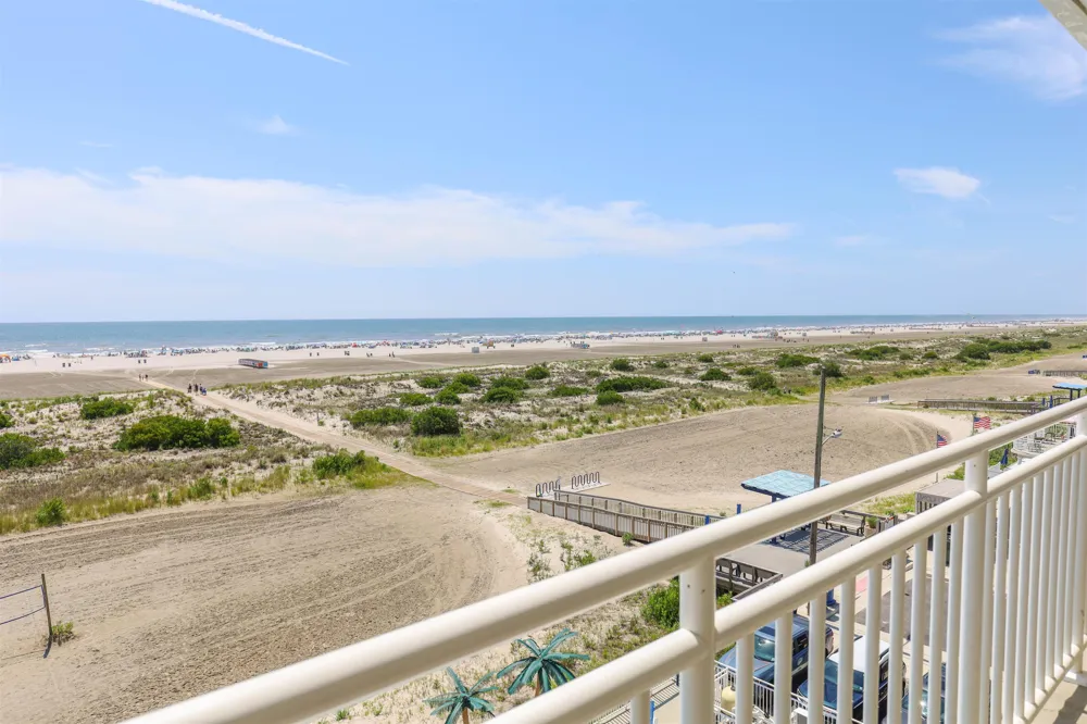 427 E Miami Avenue Wildwood Crest, NJ 08260