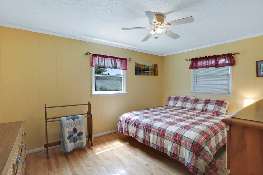 16 Lois Lane Hayesville, NC 28904