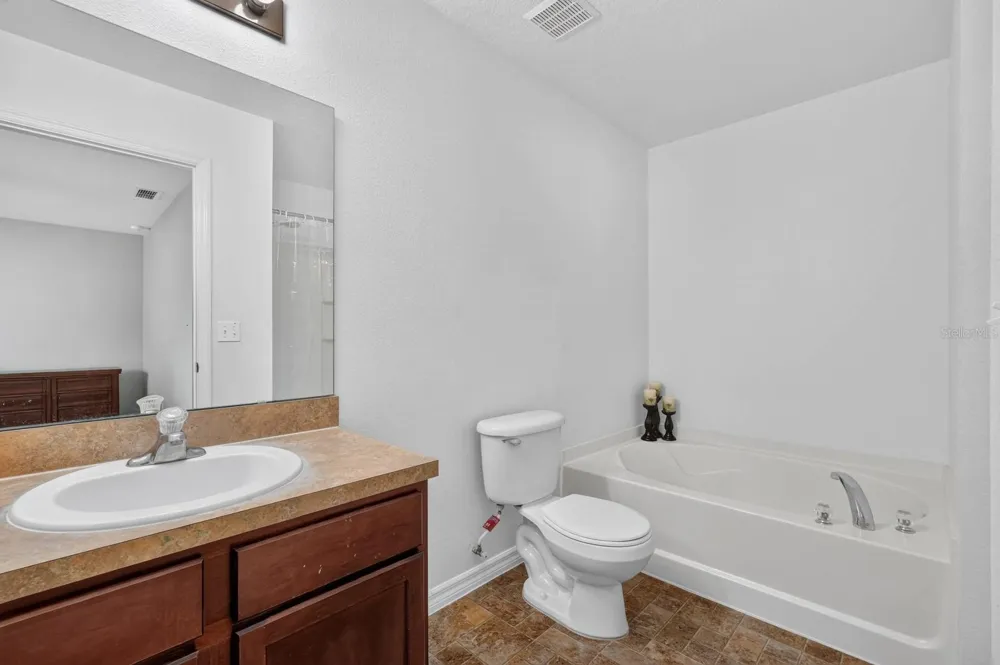 2501 BULLION LOOP Sanford, FL 32771
