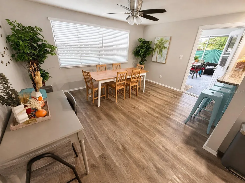 8628 MAGNOLIA DRIVE Seminole, FL 33777