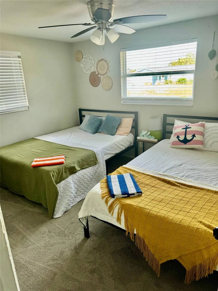 8628 MAGNOLIA DRIVE Seminole, FL 33777