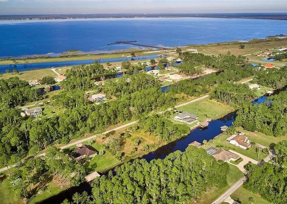 502 CAMELLIA DRIVE Indian Lake Estates, FL 33855