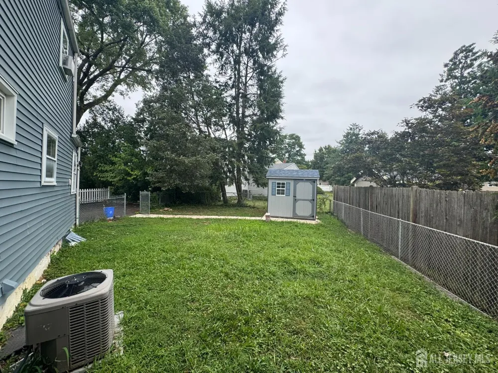 51 Kenwood Terrace Hamilton, NJ 08610