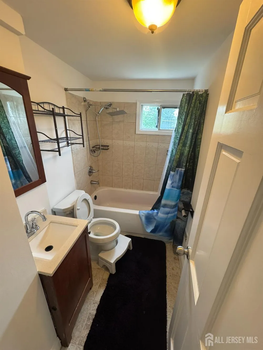 51 Kenwood Terrace Hamilton, NJ 08610
