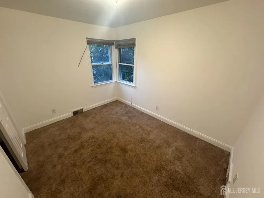 51 Kenwood Terrace Hamilton, NJ 08610