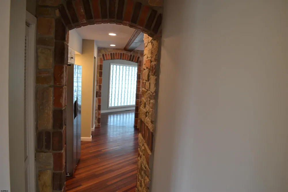 9 Saint Andrews Dr Northfield, NJ 08225