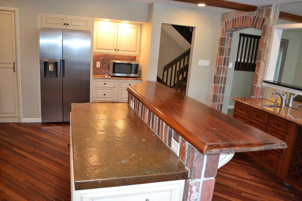 9 Saint Andrews Dr Northfield, NJ 08225