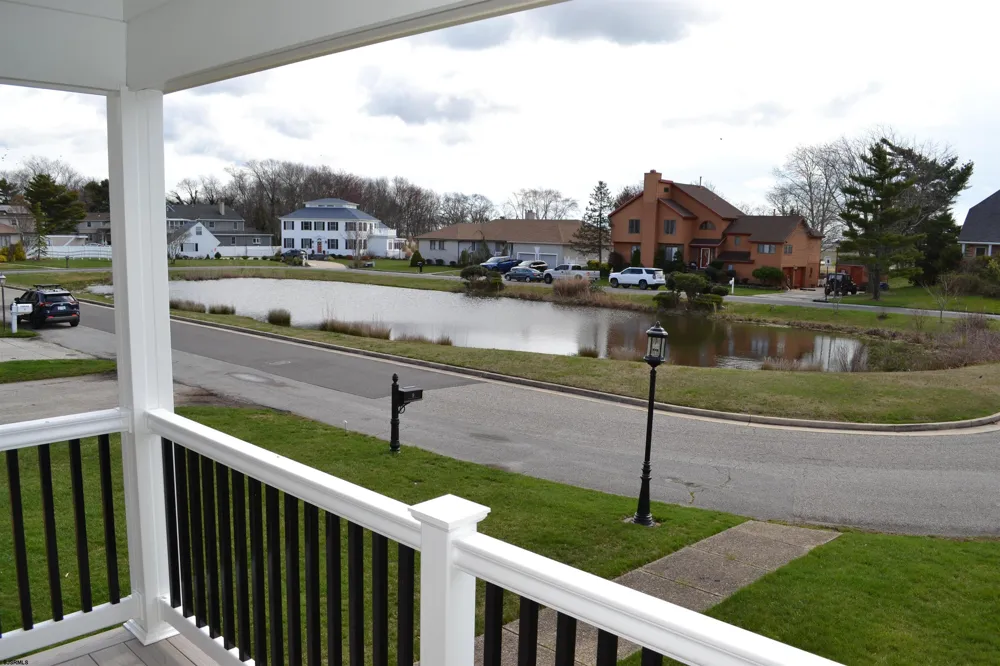 9 Saint Andrews Dr Northfield, NJ 08225