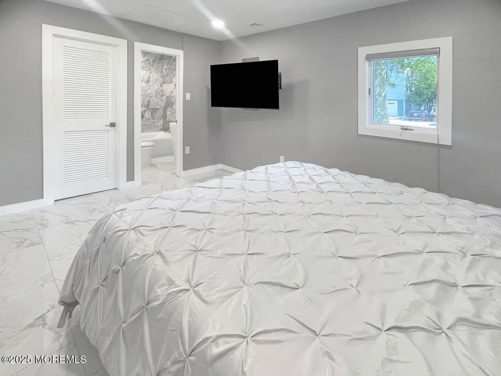 177 Ensign Drive Little Egg Harbor, NJ 08087