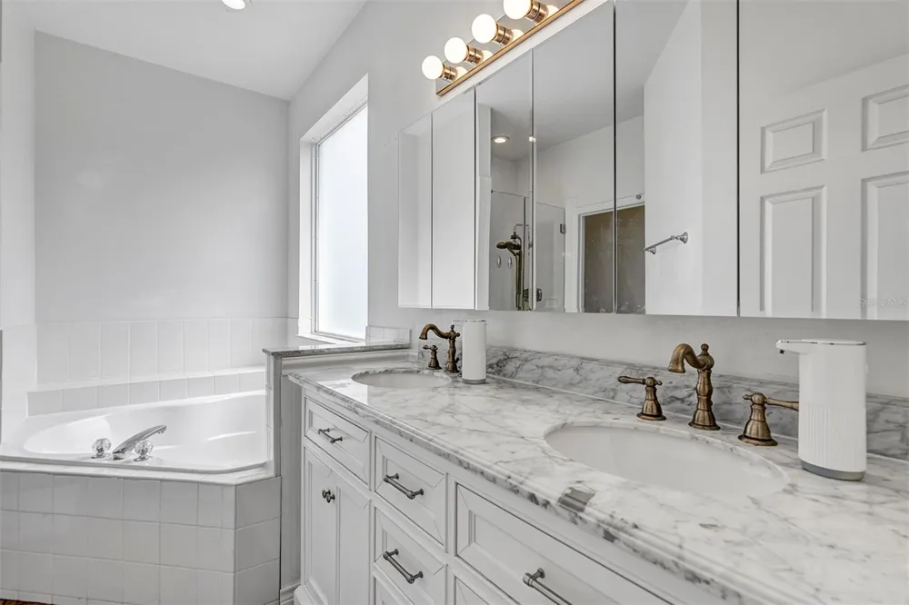 3112 ANTIQUA WAY Haines City, FL 33844