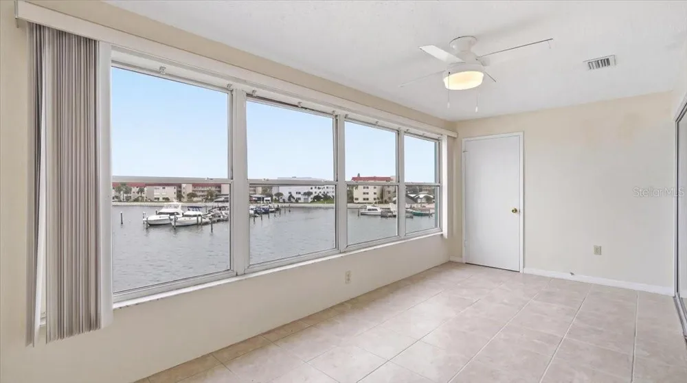 5925 SHORE BOULEVARD S #302 Gulfport, FL 33707
