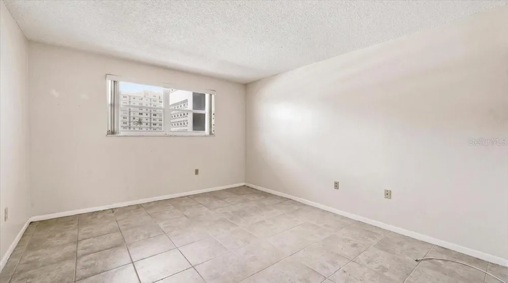 5925 SHORE BOULEVARD S #302 Gulfport, FL 33707