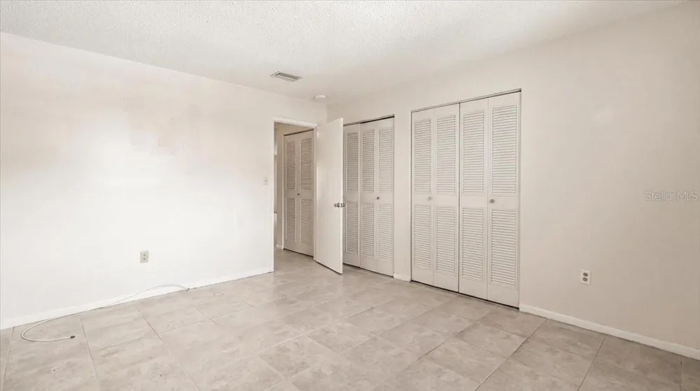 5925 SHORE BOULEVARD S #302 Gulfport, FL 33707