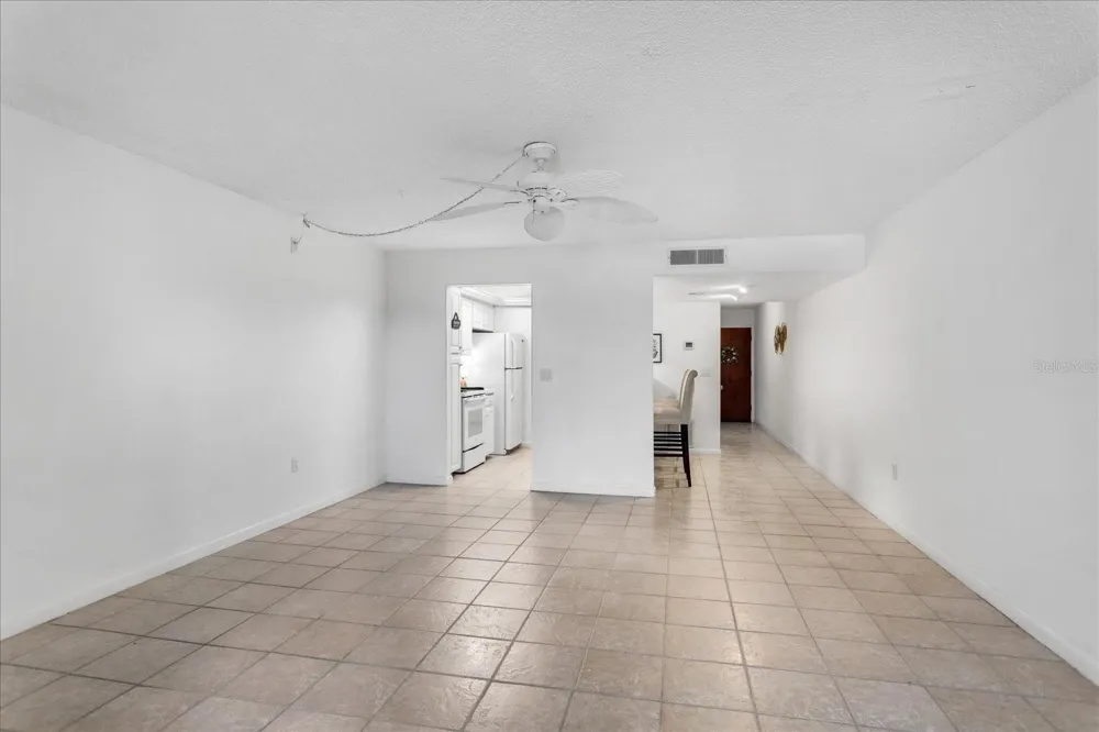 510 CRANES WAY #206 Altamonte Springs, FL 32701