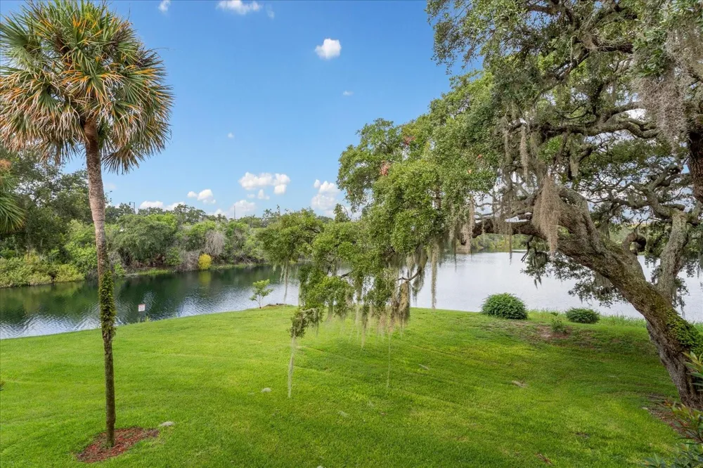 510 CRANES WAY #206 Altamonte Springs, FL 32701