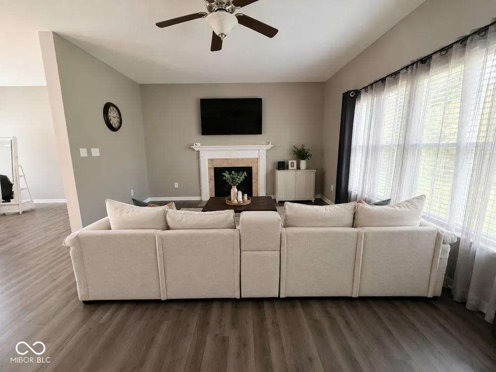 5798 W Glenview Drive McCordsville, IN 46055
