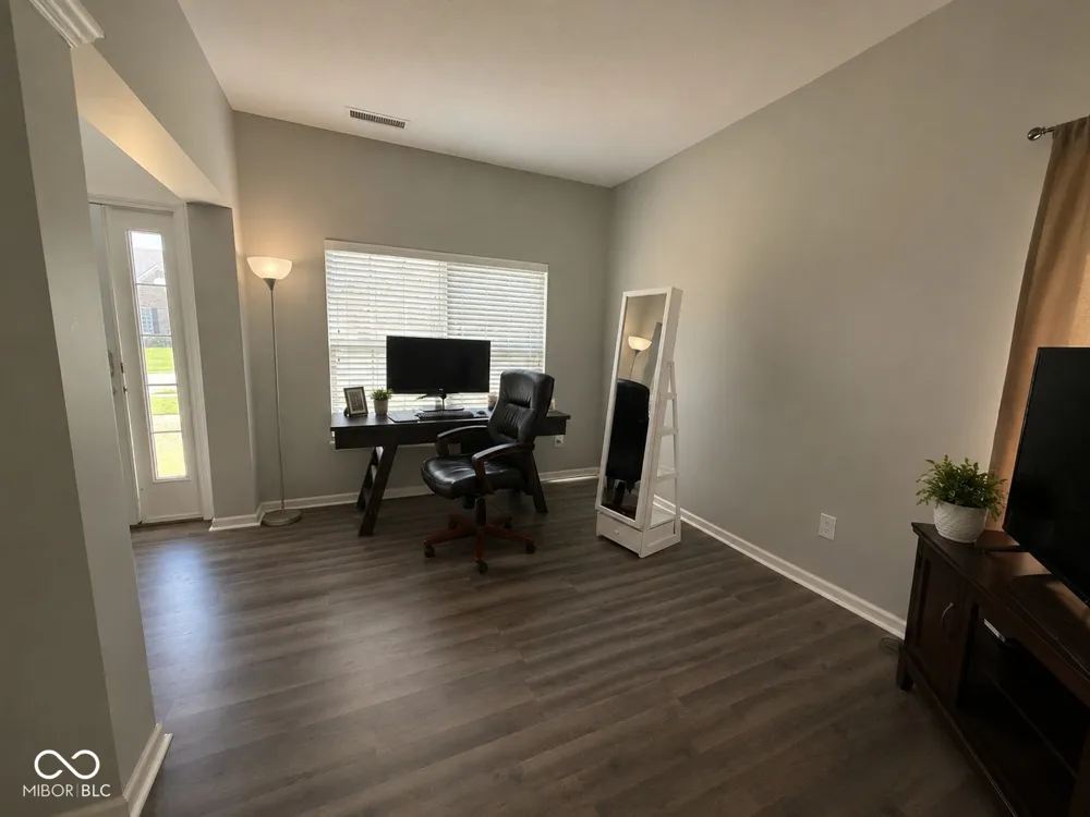 5798 W Glenview Drive McCordsville, IN 46055