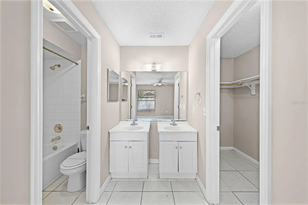 2530 KAMNIC COURT Winter Park, FL 32792