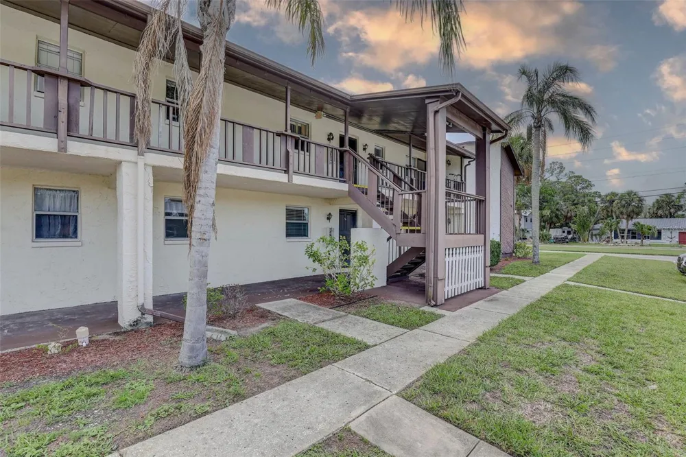 8440 OLD POST ROAD #104 Port Richey, FL 34668