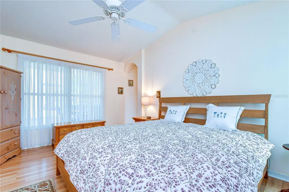 5602 ROCKFIELD LOOP Valrico, FL 33596
