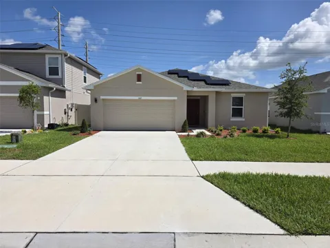559 WAYLAND DRIVE