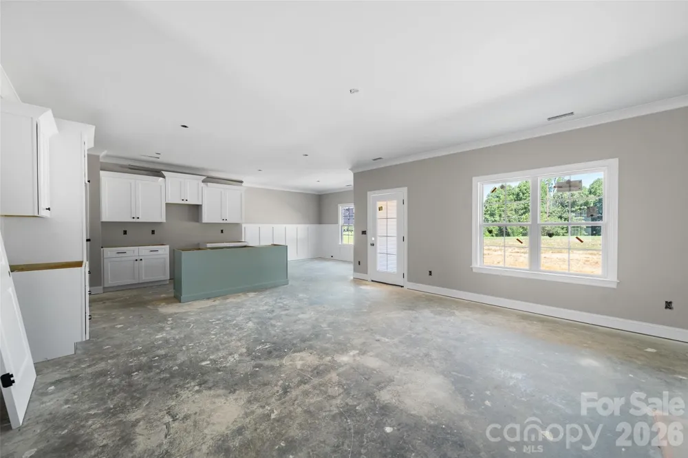 153 Canton Drive Lexington, NC 27295