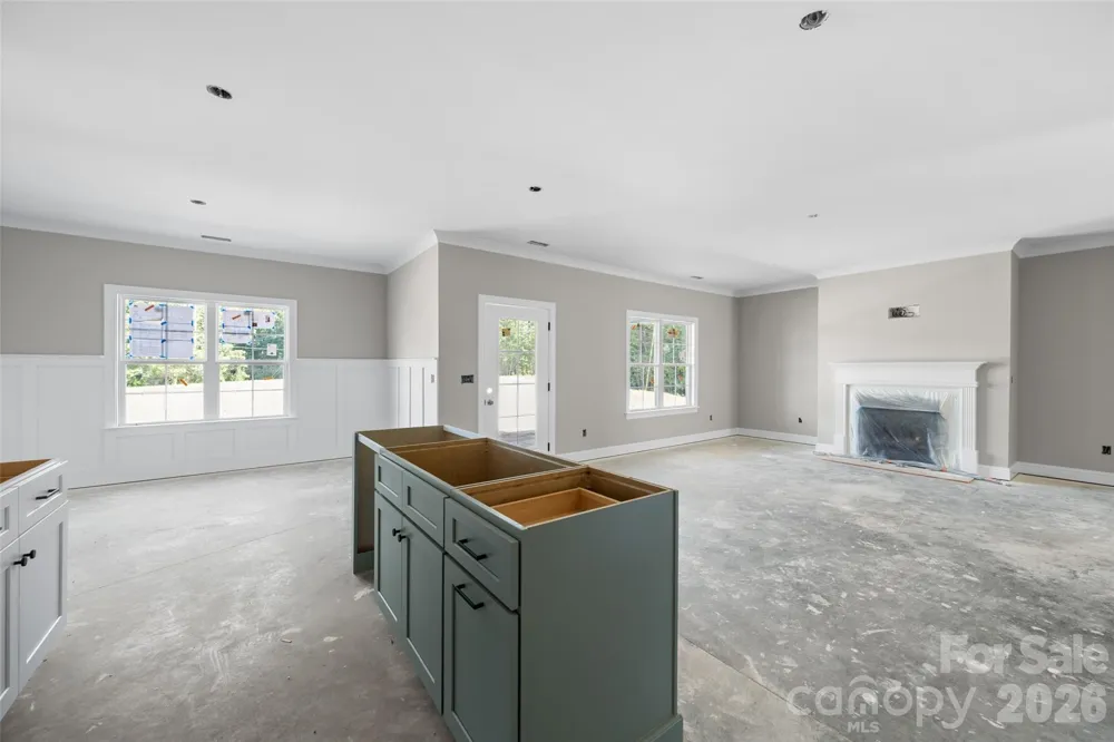 153 Canton Drive Lexington, NC 27295