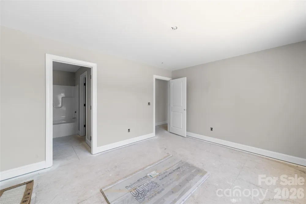 153 Canton Drive Lexington, NC 27295