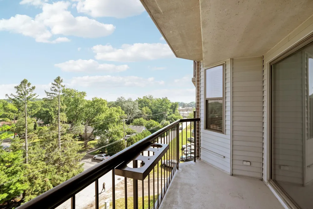 2601 Kenzie Terrace #412 Saint Anthony, MN 55418