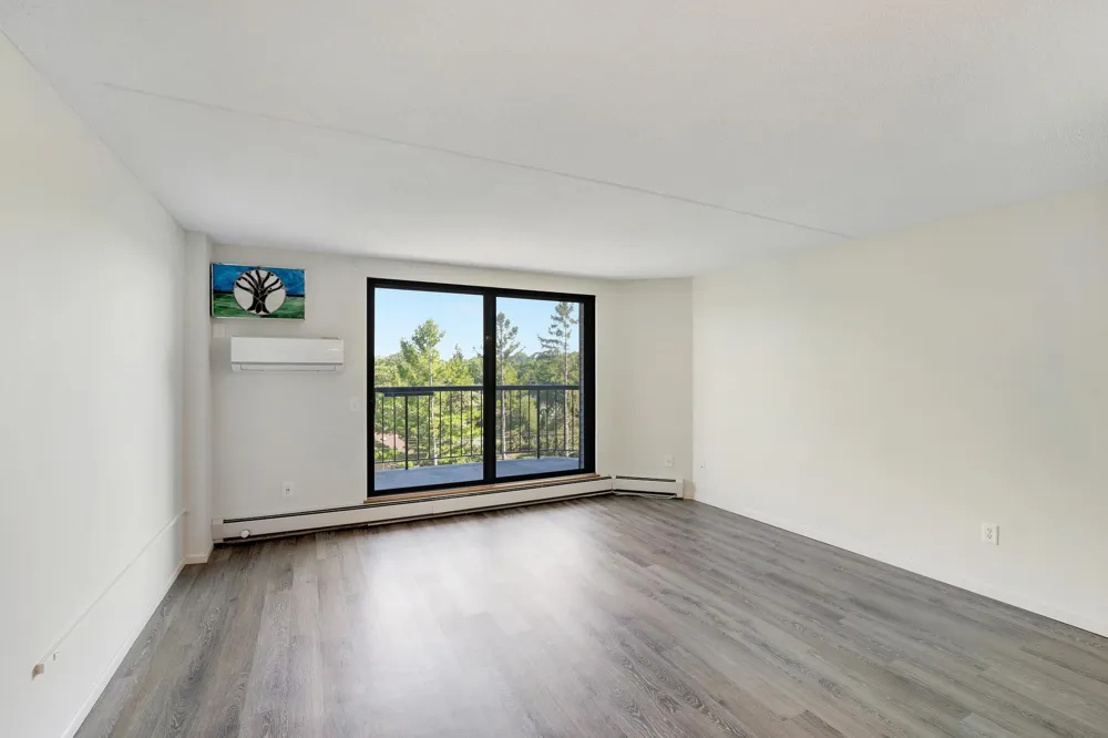 2601 Kenzie Terrace #412 Saint Anthony, MN 55418
